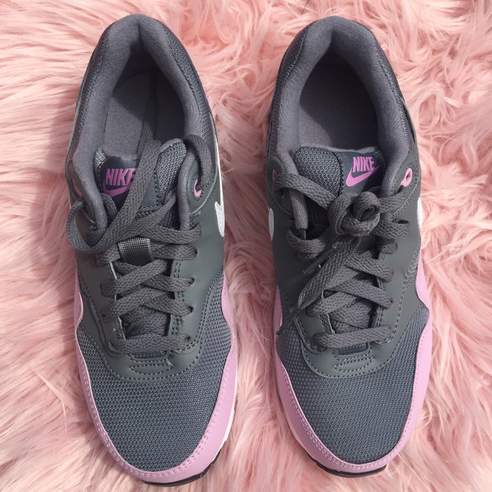 New Nike Air Max 1 Sneakers - Picture 5 of 6